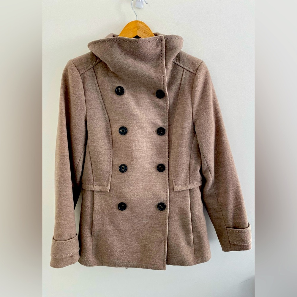 H&M Tan Beige Light Brown Peacoat - size 10 lined with pockets